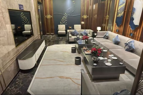 西安KTV招聘,西安商务KTV,稳固客源一同描绘繁华盛景